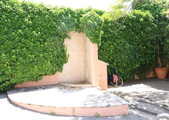Studio Beautiful Sea View Direct Beach Access Parking Ac Apartman