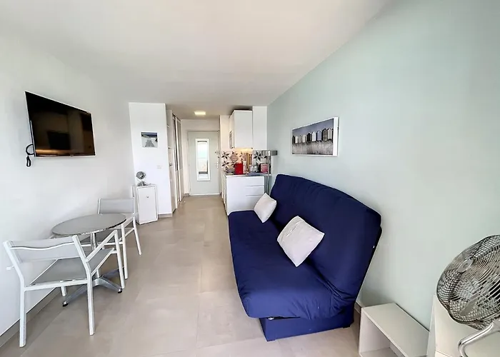 Studio Beautiful Sea View Direct Beach Access Parking Ac Apartment *