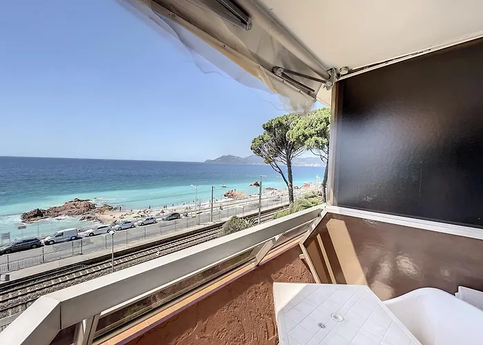 Studio Beautiful Sea View Direct Beach Access Parking Ac Lägenhet