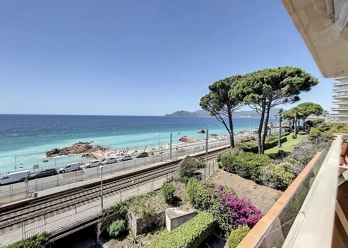 Studio Beautiful Sea View Direct Beach Access Parking Ac Cannes